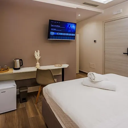 Peca's Bed & Breakfast 3*