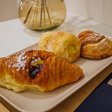 Peca's Bed & Breakfast 3*